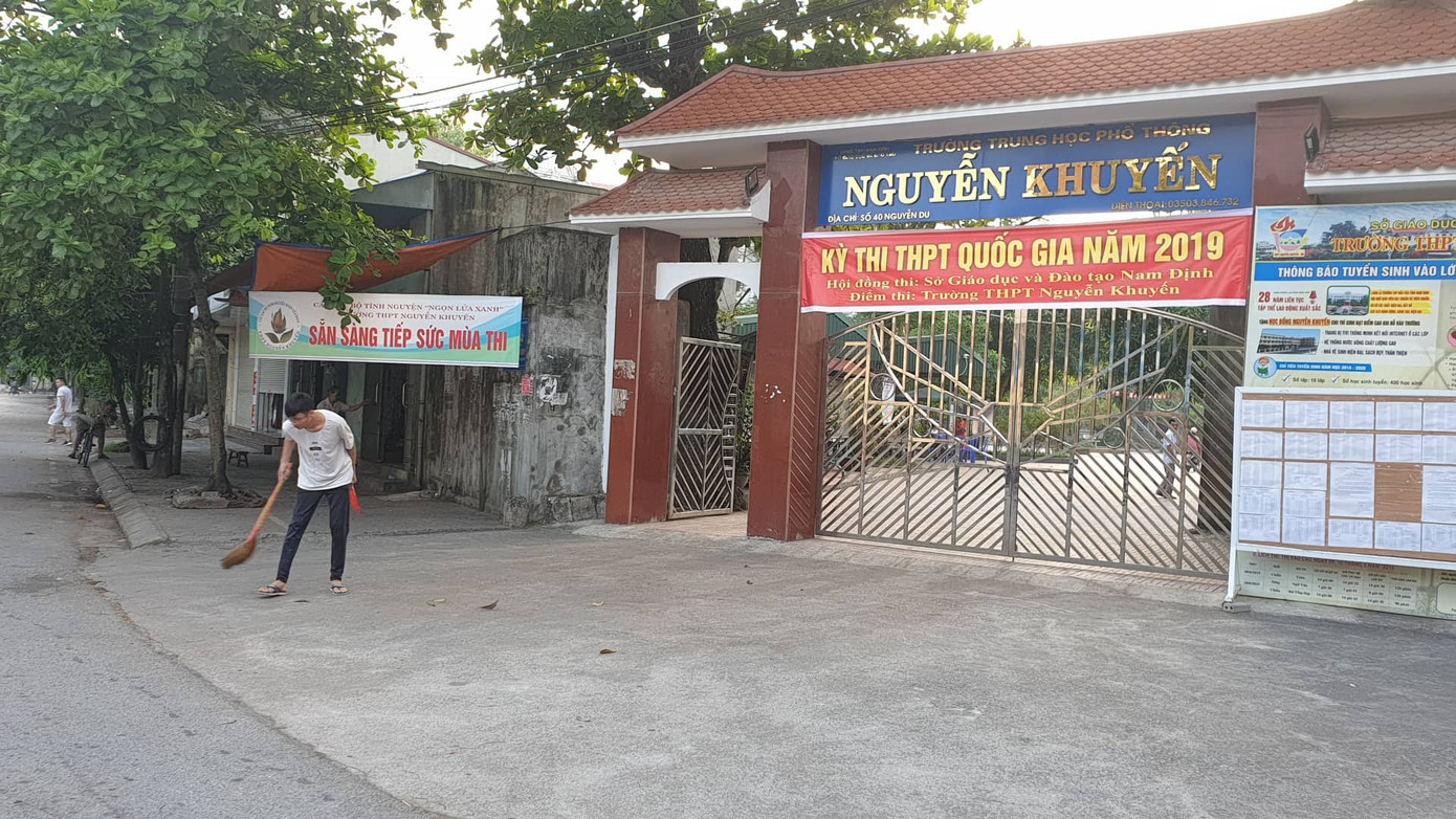 Ngày đầu thi THPT 2019: Siết chặt an ninh, cập nhật giải đề thi Ngữ Văn ảnh 14