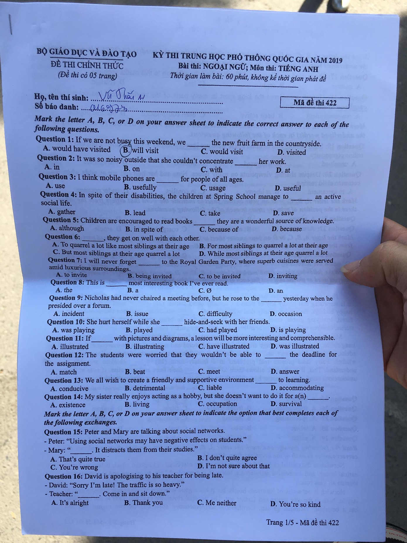 Đề Ngoại ngữ dễ thở, nhiều thí sinh thở phào tự tin đạt 8 điểm ảnh 12