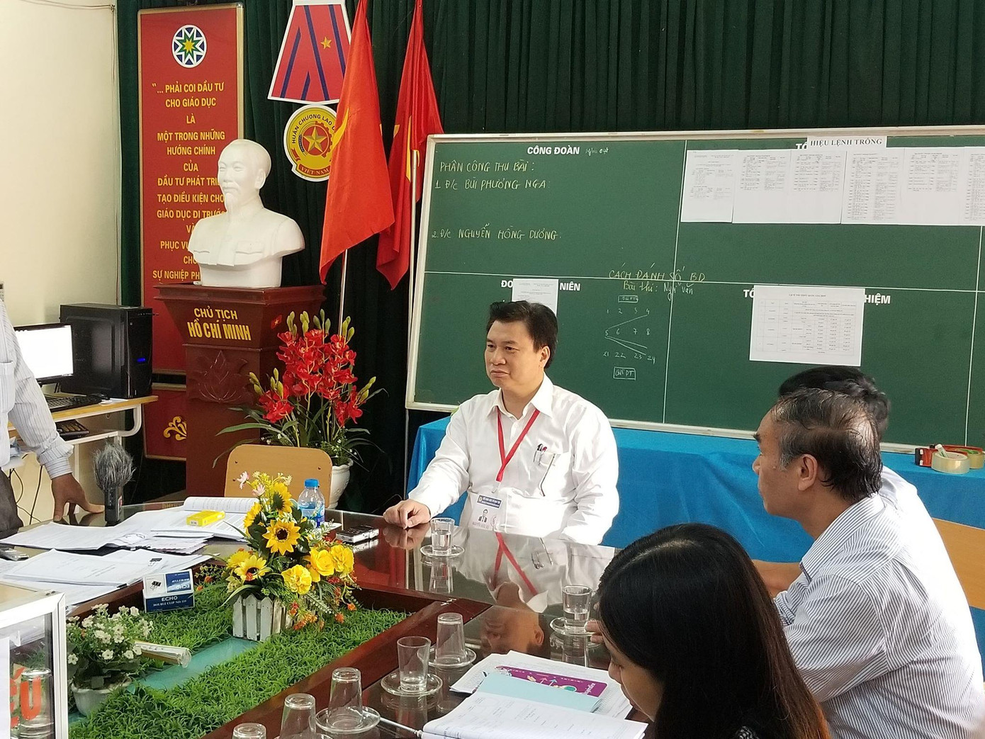 Ngày đầu thi THPT 2019: Siết chặt an ninh, cập nhật giải đề thi Ngữ Văn ảnh 47