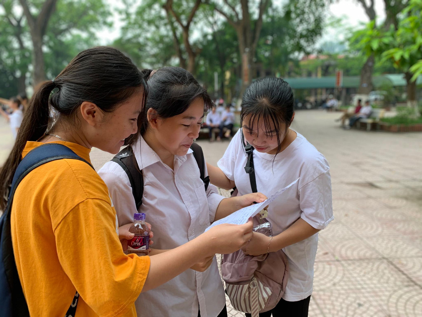 Ngày đầu thi THPT 2019: Siết chặt an ninh, cập nhật giải đề thi Ngữ Văn ảnh 4