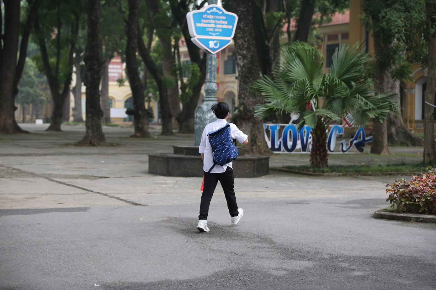 Ngày đầu thi THPT 2019: Siết chặt an ninh, cập nhật giải đề thi Ngữ Văn ảnh 43