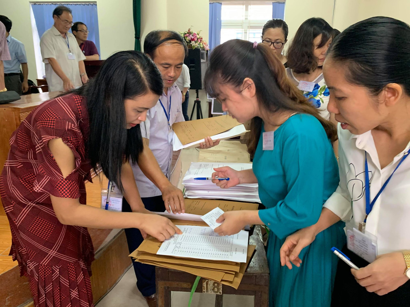 Đề Ngoại ngữ dễ thở, nhiều thí sinh thở phào tự tin đạt 8 điểm ảnh 58