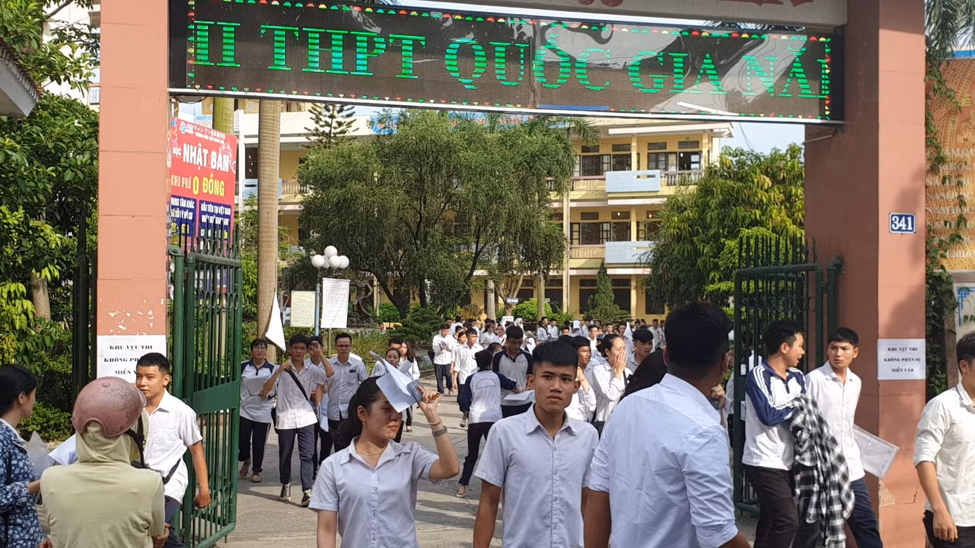 Bộ GD&ĐT họp báo nóng thi THPT 2019: Chưa thấy gian lận có tổ chức ảnh 10