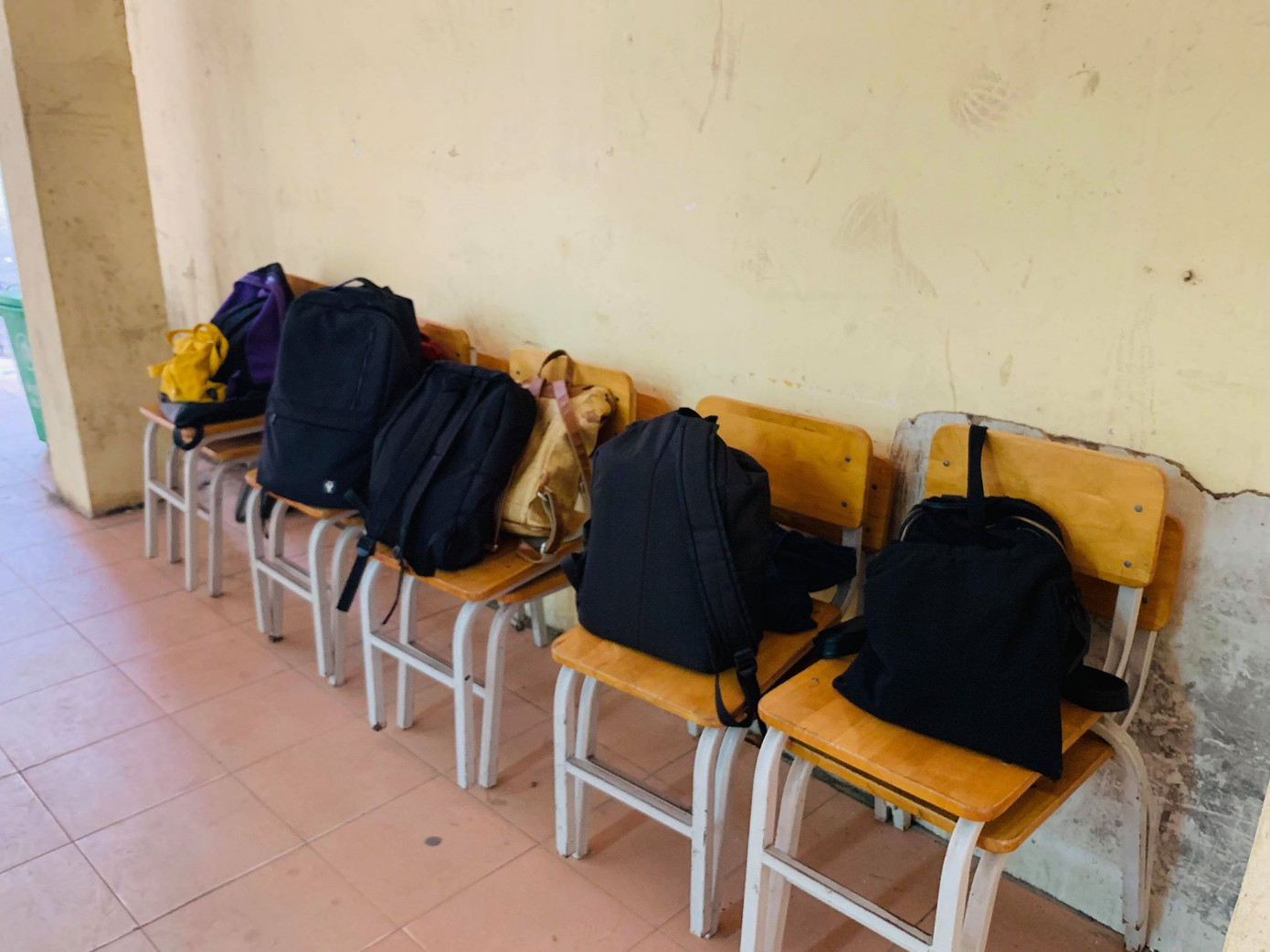 Thí sinh hào hứng làm thủ tục nhập thi THPT quốc gia 2019 ảnh 22