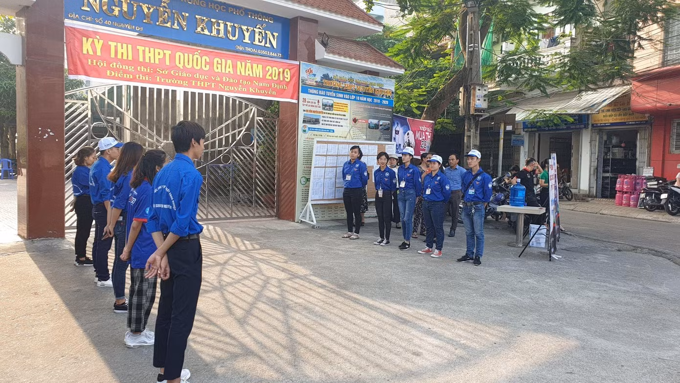 Bộ GD&ĐT họp báo nóng thi THPT 2019: Chưa thấy gian lận có tổ chức ảnh 27