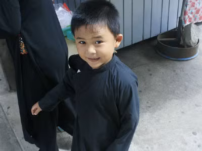 Ngay từ nhỏ, em đã được dạy về nhân nghĩa, đạo làm người