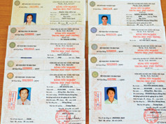 Số bằng tốt nghiệp THPT giả được thu hồi. Ảnh: T.T.P (Thanh Niên)