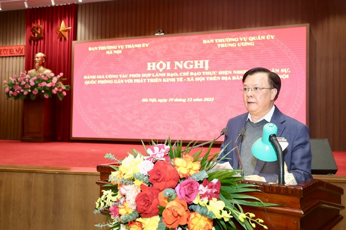 Bí thư Thành ủy Hà Nội Đinh Tiến Dũng phát biểu tại hội nghị