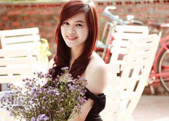 Nhan sắc nữ sinh múa bụng ‘Em của ngày hôm qua’ ảnh 2