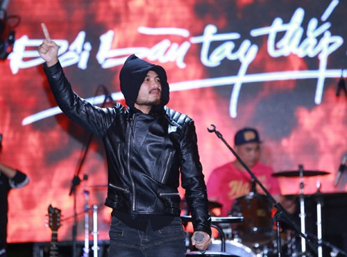 'Chiến binh' Trần Lập tươi cười trong những bức ảnh cuối cùng ảnh 15