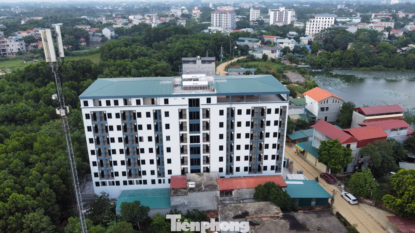 Theo Sở Xây dựng, qua xác minh, đánh giá trước mắt về trực quan hiện trạng công trình đối chiếu với giấy chứng nhận quyền sử dụng đất và giấy phép xây dựng được cấp nhận thấy, công trình xây dựng vi phạm về đất đai, trật tự xây dựng, diện tích xây dựng tầng 1 tăng khoảng 512,8m2, quy mô 9 tầng (GPXD được cấp 3 tầng + tum - PV).
