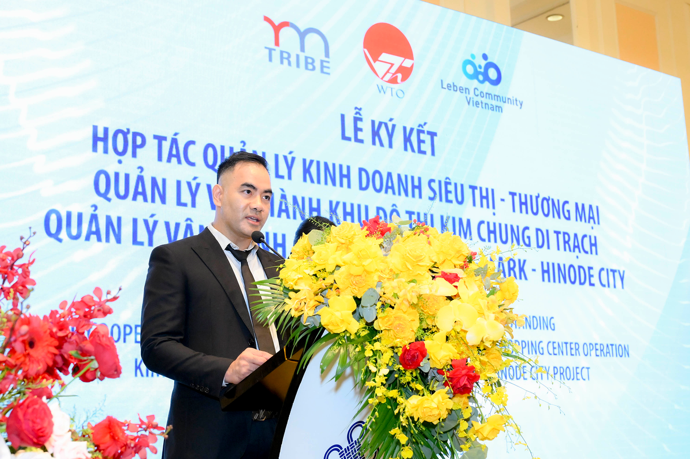 Một số hình ảnh tại lễ kí kết. Một số hình ảnh tại lễ kí kết.