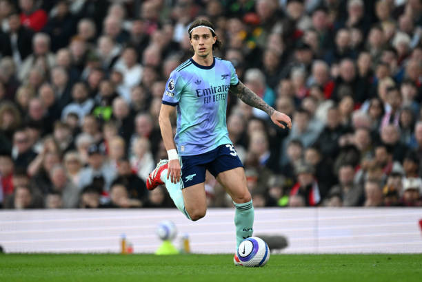 MU rơi điểm trước Arsenal ảnh 11 MU rơi điểm trước Arsenal ảnh 11