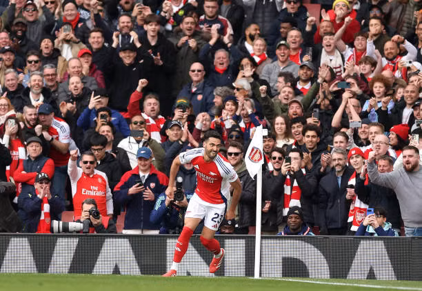 Arsenal thắng trận 'derby London' ảnh 20