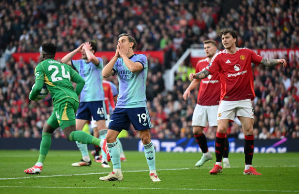 MU rơi điểm trước Arsenal ảnh 14 MU rơi điểm trước Arsenal ảnh 14