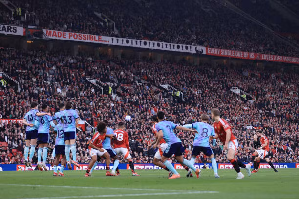 MU rơi điểm trước Arsenal ảnh 23