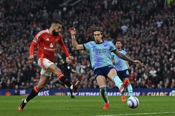 MU rơi điểm trước Arsenal ảnh 35