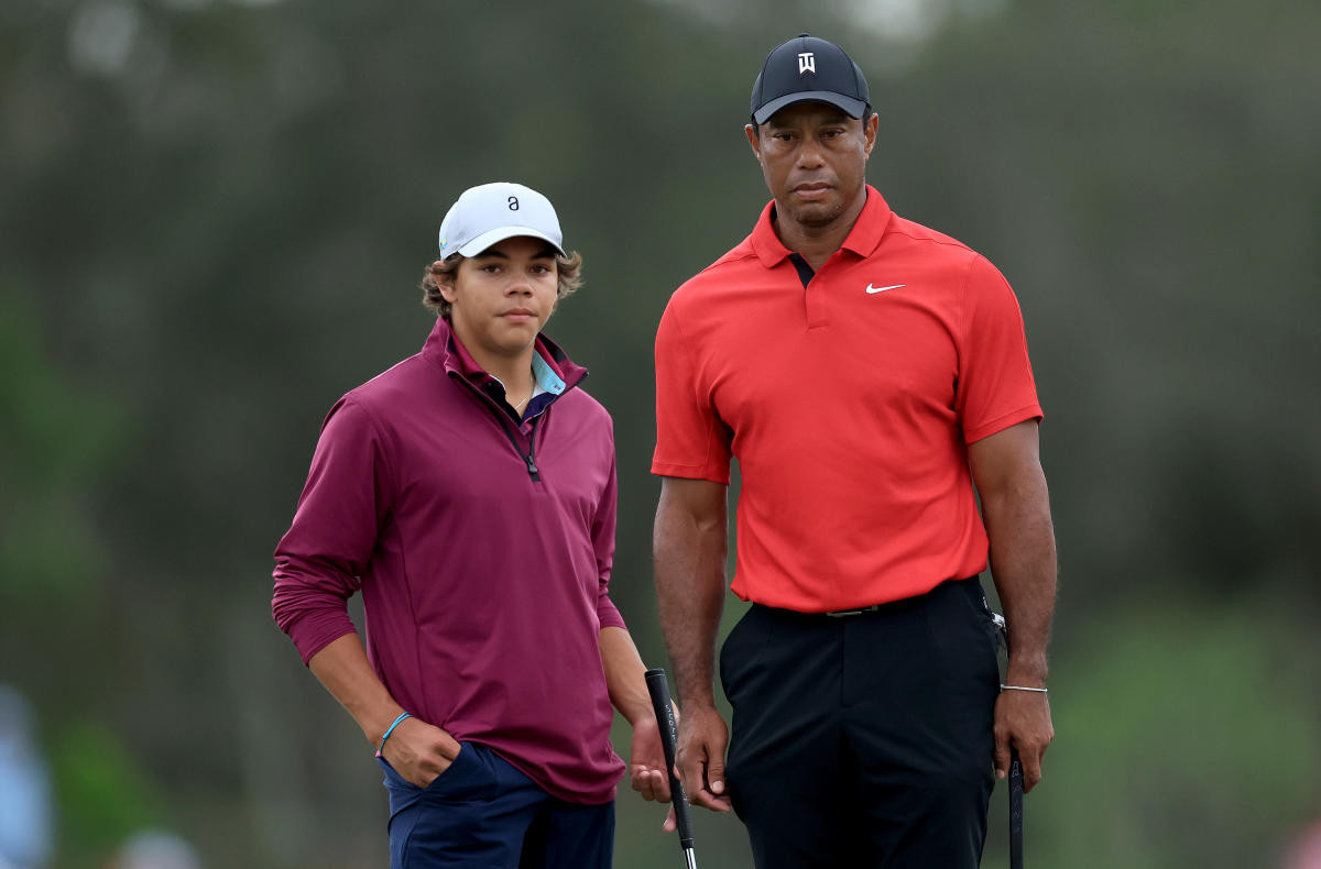 Nguyễn Anh Minh chung nhóm đấu với con trai huyền thoại Tiger Woods.