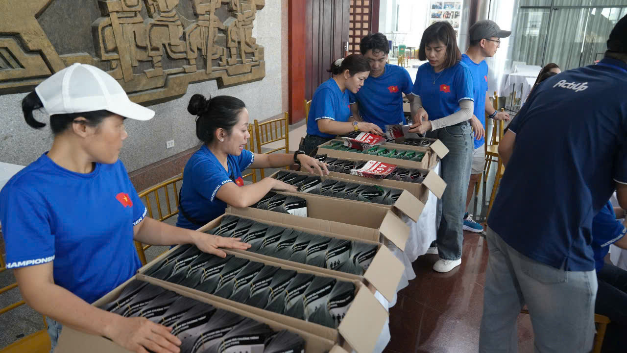 Trước đó, vào sáng ngày 26/3, hơn 7.000 bộ racekit đã được vận chuyển đến Quảng Trị và được Ban Tổ chức cùng các tình nguyện viên kiểm tra, sắp xếp cẩn thận.