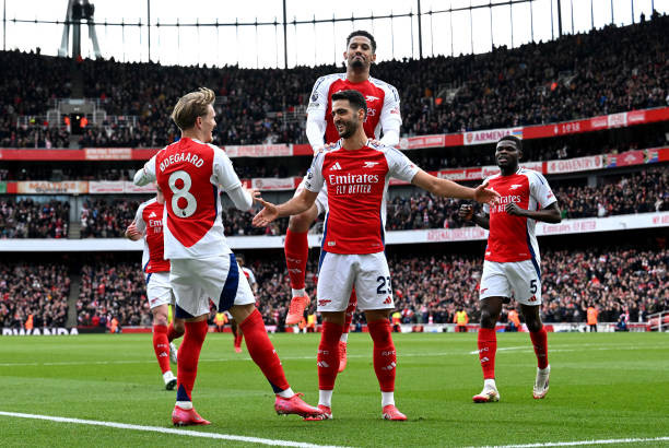 Arsenal thắng trận 'derby London' ảnh 16 Arsenal thắng trận 'derby London' ảnh 16