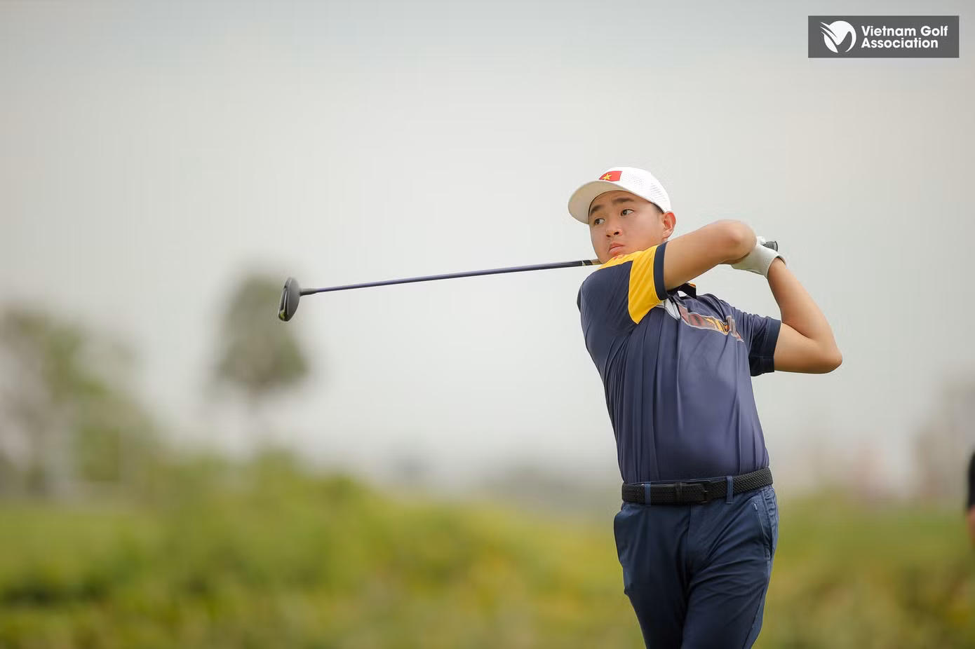 Nguyễn Anh Minh đánh âm gậy vòng 1 Junior Invitational 2025.