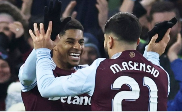 Asensio và Rashford ăn mừng bàn thắng mở tỷ số trận đấu.