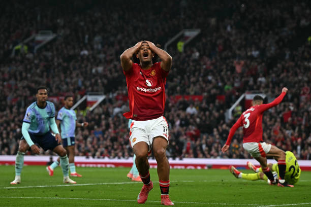 MU rơi điểm trước Arsenal ảnh 34 MU rơi điểm trước Arsenal ảnh 34