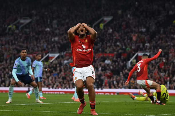 MU rơi điểm trước Arsenal ảnh 34