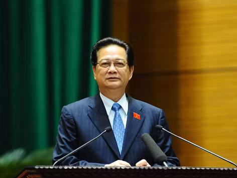 Thủ tướng Nguyễn Tấn Dũng trả lời chất vấn ĐBQH. Ảnh: Hồng vĩnh