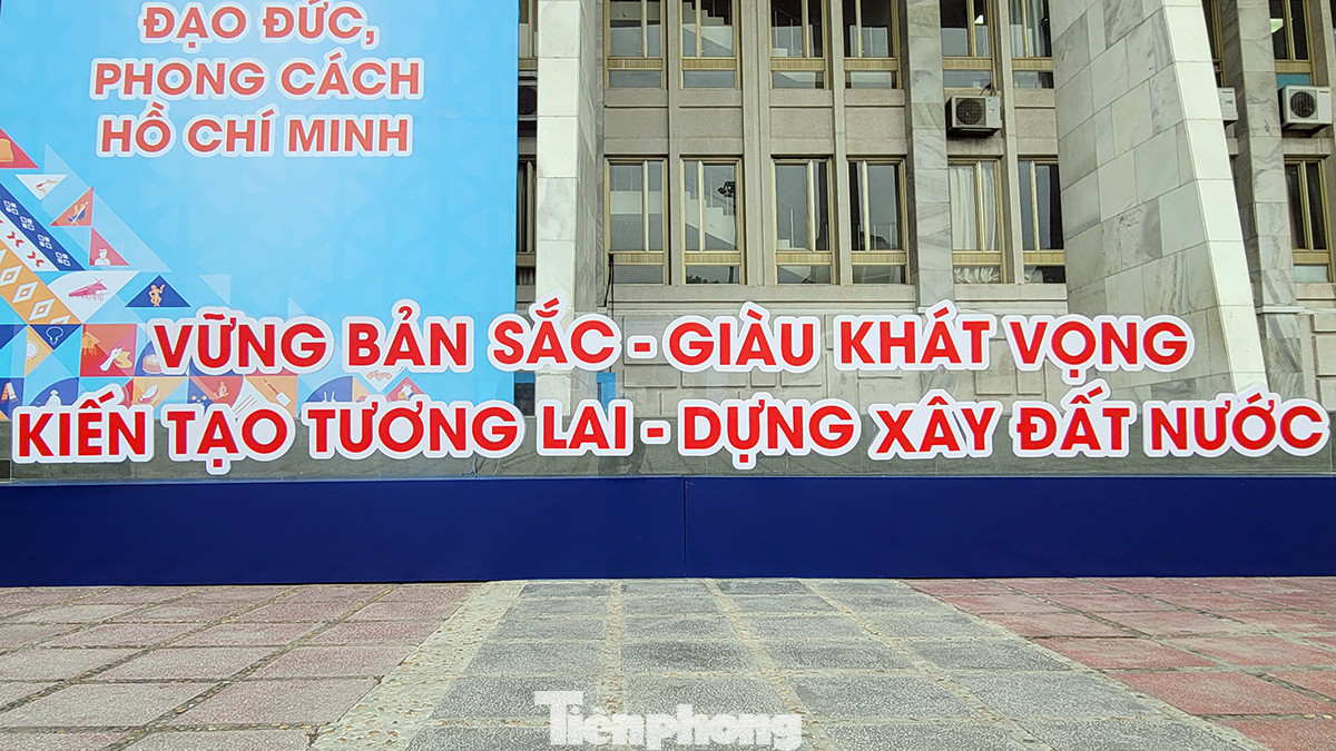 Đây là sự kiện chính trị quan trọng của sinh viên Việt Nam; thể hiện khát vọng, ý chí của sinh viên Việt Nam trong sự nghiệp xây dựng và bảo vệ Tổ quốc. Đây là sự kiện chính trị quan trọng của sinh viên Việt Nam; thể hiện khát vọng, ý chí của sinh viên Việt Nam trong sự nghiệp xây dựng và bảo vệ Tổ quốc.