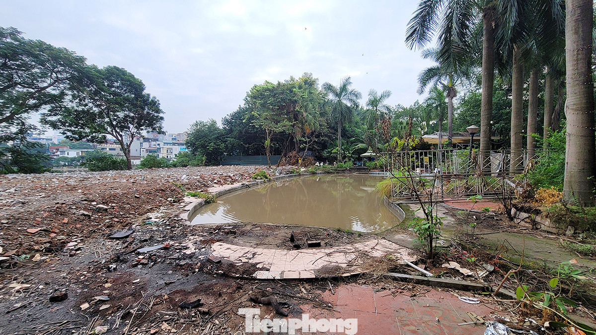 Một hạng mục sau khi chủ đầu tư phá bỏ, thu dọn, trả lại đất cho công viên.