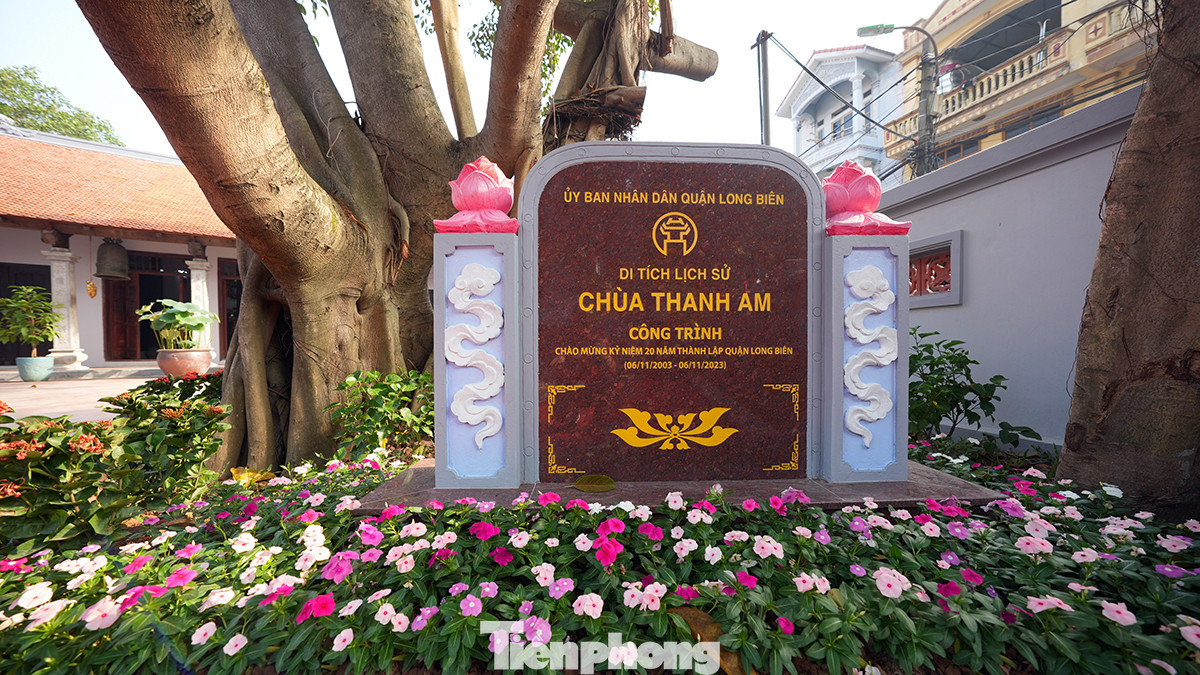 Di tích lịch sử Chùa Thanh Am (còn gọi là Đông Linh Tự, phường Thượng Thanh) là ngôi chùa có giá trị kiến trúc, lịch sử văn hoá nghệ thuật lâu đời, mang phong cách nghệ thuật kiến trúc cuối thời Nguyễn.