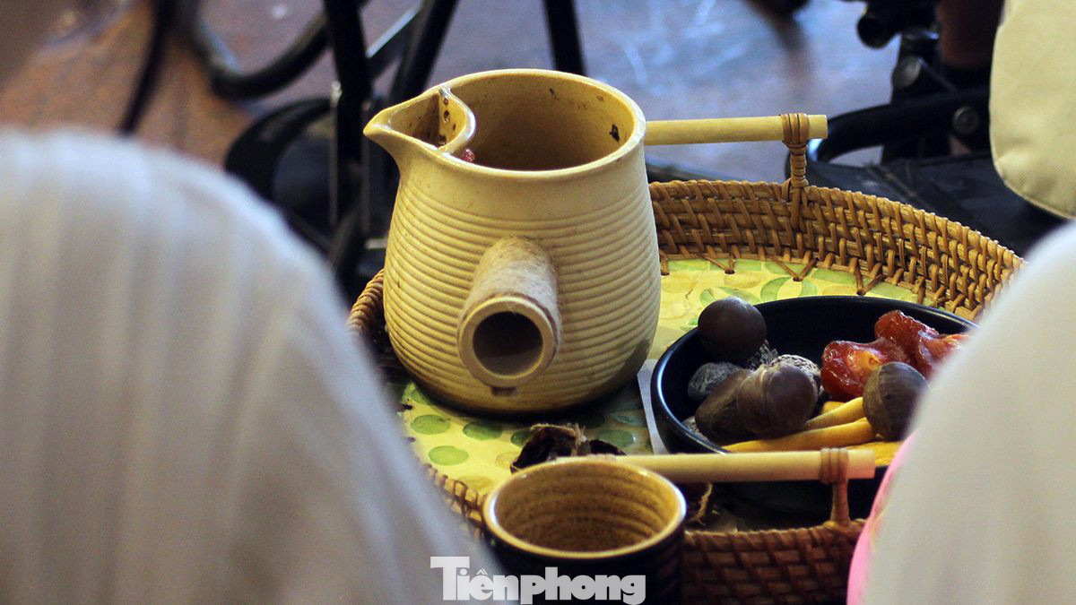 Tận hưởng sự ấm nóng và hương vị rất riêng trong từng ngụm trà thật sự là điều đáng để trải nghiệm trong mùa đông năm nay.