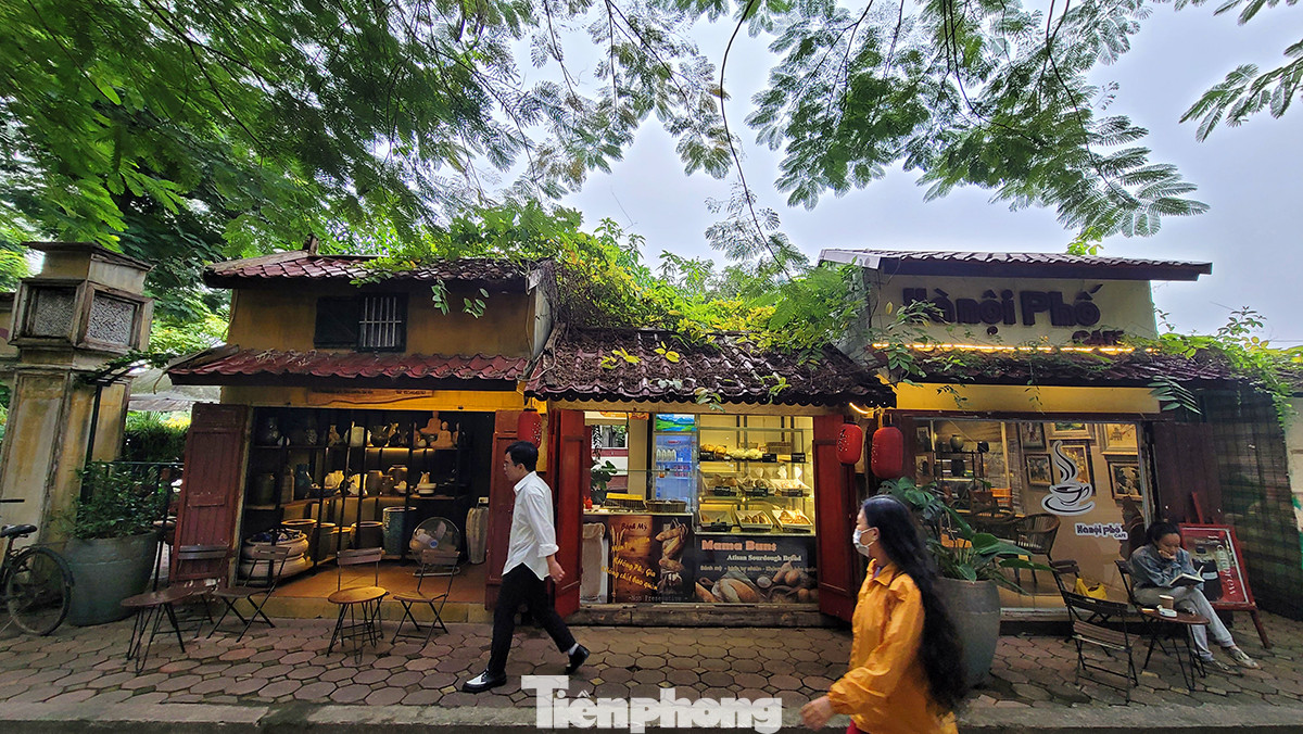 Không gian được mở vào thứ Bảy, Chủ nhật hàng tuần thay thế cho phố đi bộ Trịnh Công Sơn trước đây.