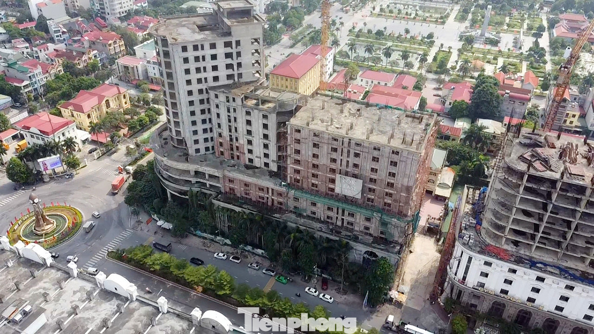 Dự án nằm tại vị trí đắc địa khi được bao quanh bởi 3 mặt đường lớn của thành phố Từ Sơn.