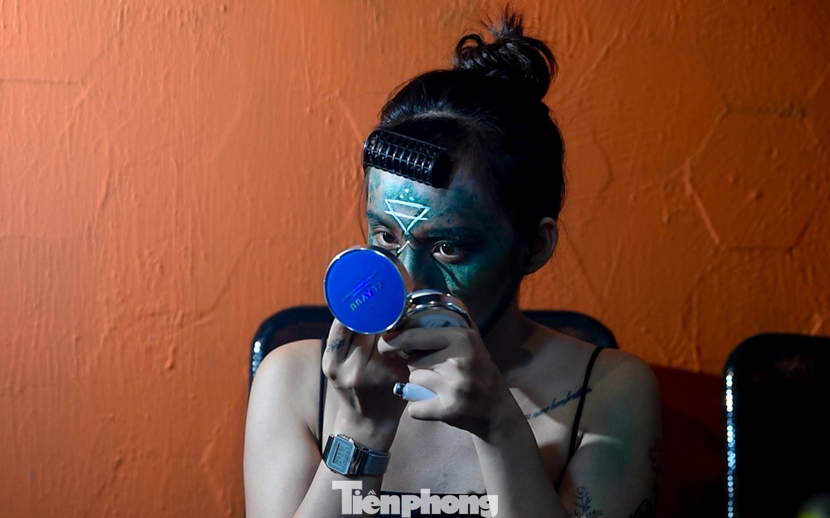 Halloween được tổ chức vào 31/10 hằng năm. Halloween (tên đầy đủ là All Hallows’ Evening) là ngày đánh dấu sự kết thúc vụ mùa thu hoạch và bắt đầu mùa đông, tưởng nhớ những người đã qua đời.