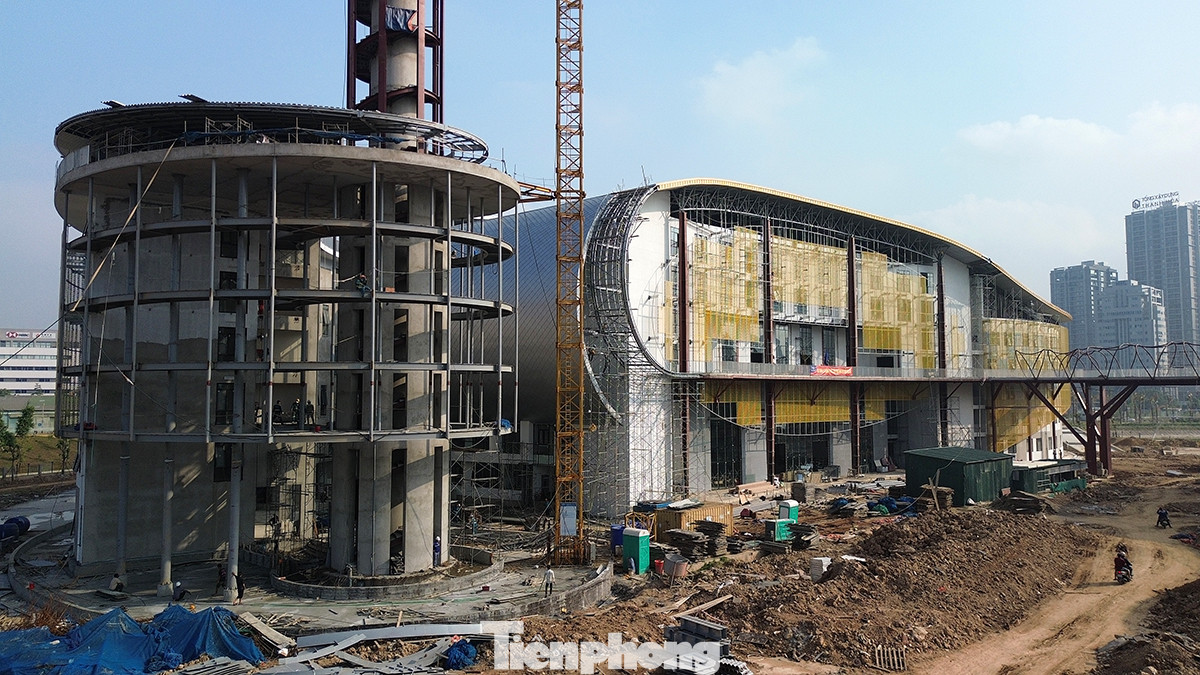 Tổng diện tích của dự án là hơn 40.000 mét vuông cùng với số tiền đầu tư khoảng 1.300 tỷ đồng. Công trình dự kiến được đưa vào khai thác sử dụng trong năm 2024.