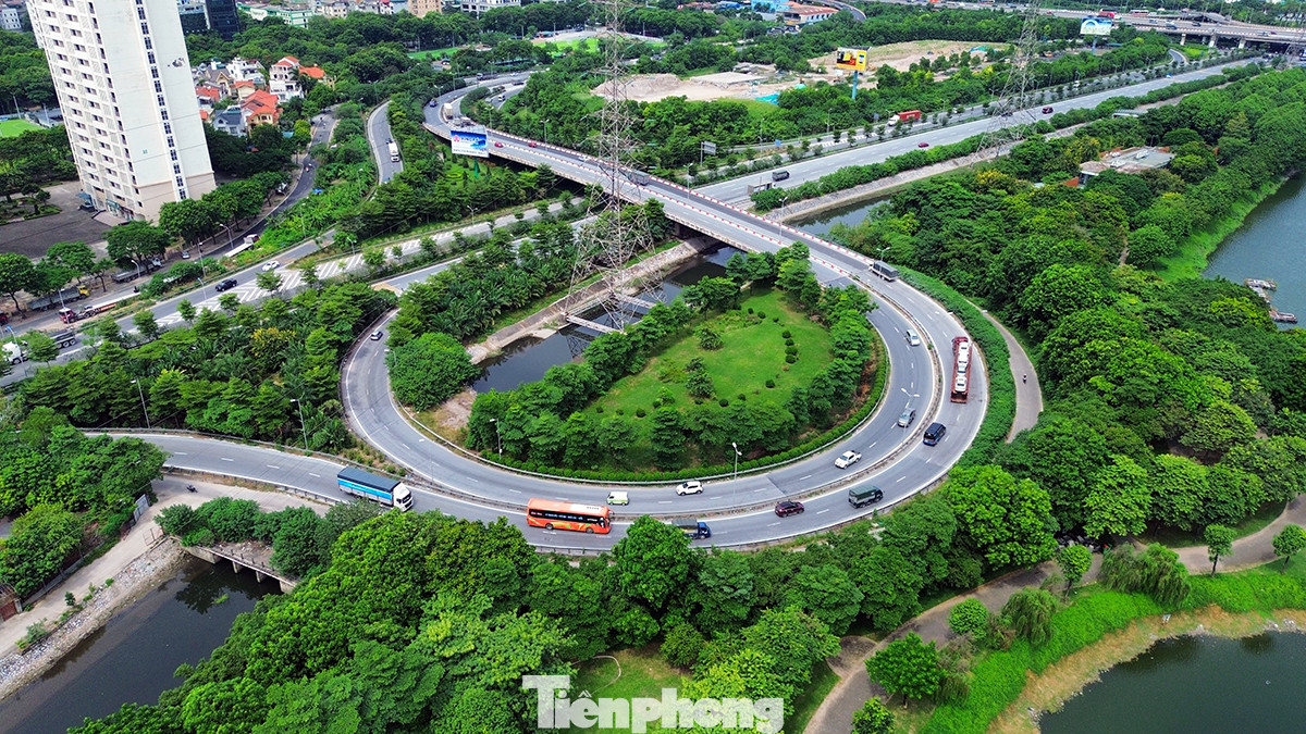 Nút giao của tuyến đường cao tốc Pháp Vân - Cầu Giẽ luôn là điểm nhấn của giao thông Thủ đô ở khu vực phía Nam.