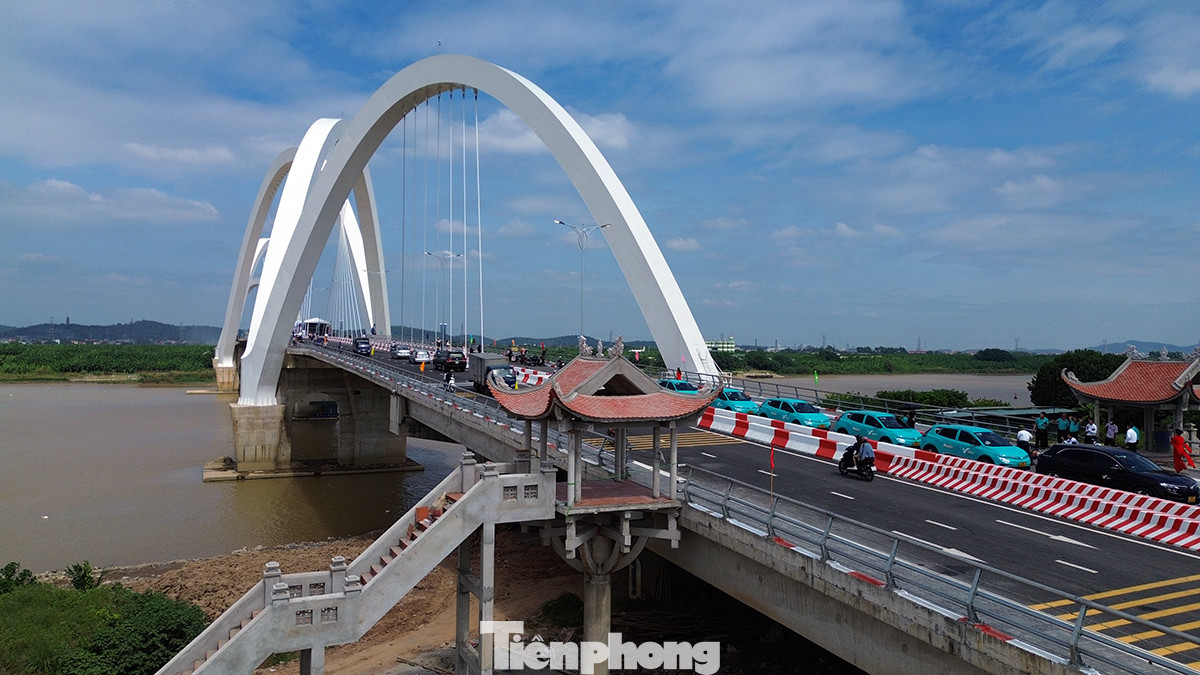 Điểm đầu cầu Kinh Dương Vương thuộc địa phận xã Cảnh Hưng (huyện Tiên Du), điểm cuối thuộc xã Đại Đồng Thành (thị xã Thuận Thành).