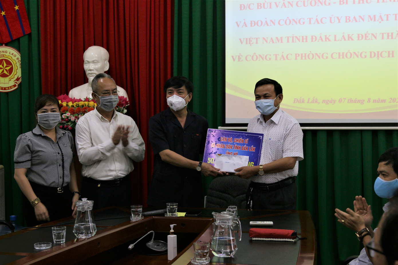 TT-Huế cử 40 bác sĩ, điều dưỡng viên chi viện cho Đà Nẵng phòng, chống COVID-19 ảnh 3