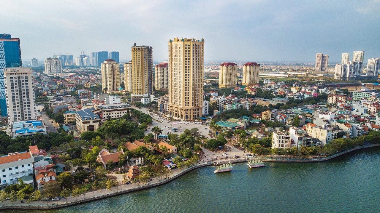 Hai toà chung cư cao cấp D'.El Dorado Phú Thượng và chung cư cao cấp D'.El Dorado II Phú Thanh (quận Tây Hồ, Hà Nội) của Tập đoàn Tân Hoàng Minh nằm ở vị trí đắc địa cạnh Hồ Tây. Ảnh: THM.