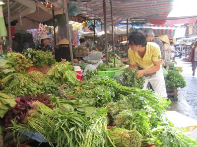 Giá rau củ bị thổi giá trong những ngày mưa, rét. Ảnh: Internet