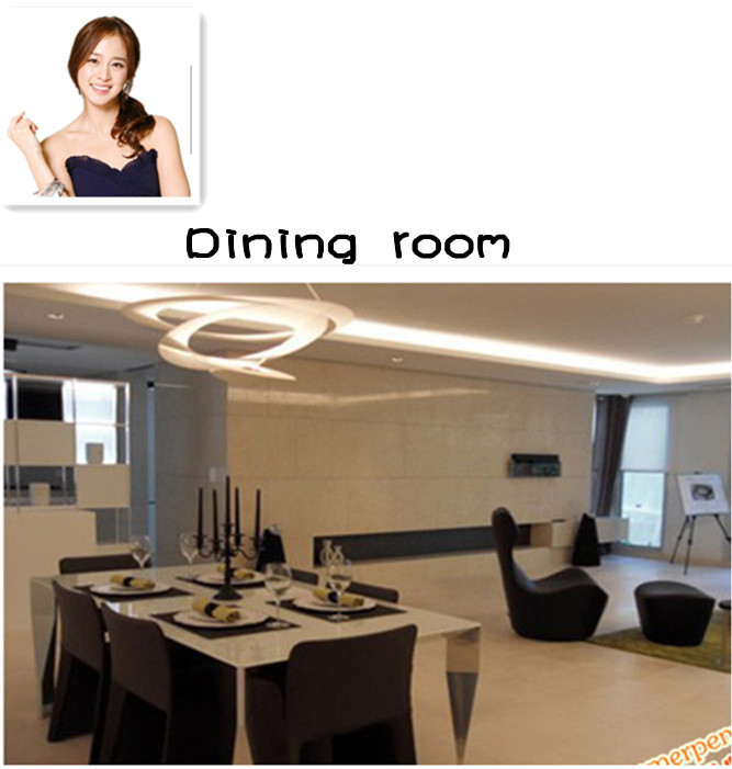 Bên ngoài căn hộ... Phòng khách màu trắng sang trọng. Phòng ăn với không gian ấm cúng. Bên trong căn hộ cao cấp của Kim Tea Hee còn có cả một bar mini và tủ quần áo rất hoành tráng. Phòng làm việc - không gian nơi cô và đồng nghiệp bàn bạc công việc.