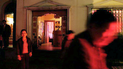 Nhiều cô gái Việt bị quản thúc trong những ngôi nhà “đèn đỏ”. Ảnh: G.P. Nhiều cô gái Việt bị quản thúc trong những ngôi nhà “đèn đỏ”