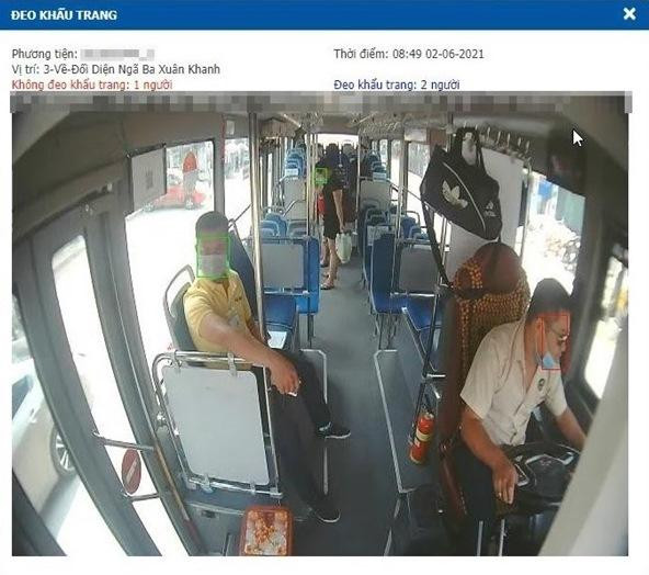Người không đeo khẩu trang được máy tính khoanh đỏ và gửi cảnh báo về hệ thống