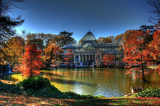 Cung điện đẹp mê hồn suốt 4 mùa