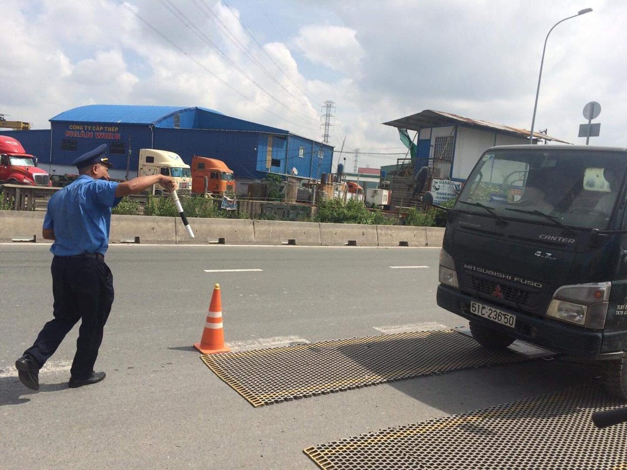 TP.HCM sẽ ứng dụng để phạt nguội xe quá tải. Ảnh: ĐÀO TRANG.