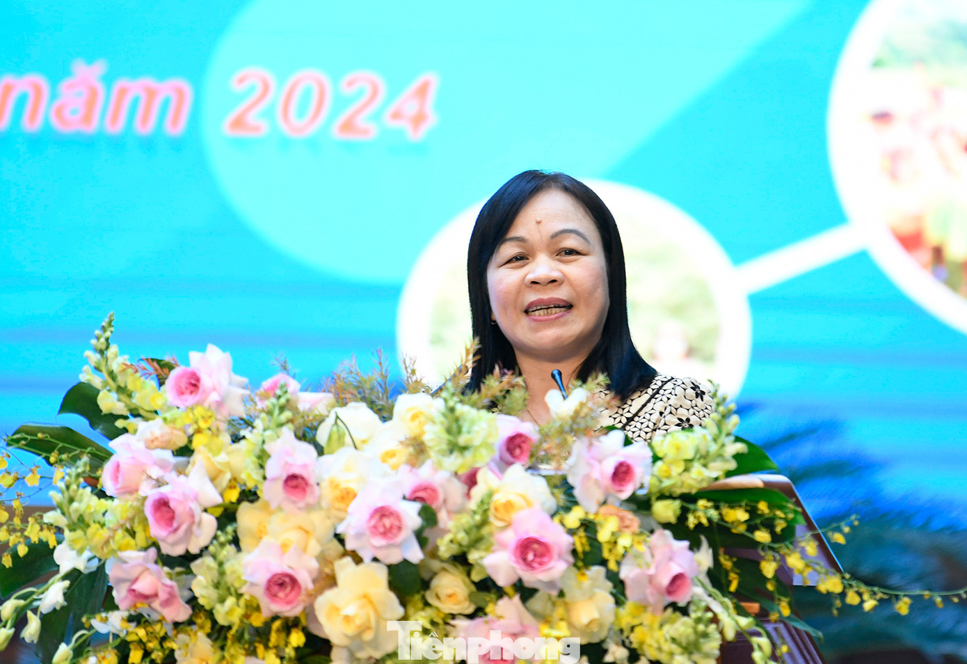 Phó Chủ nhiệm Ủy ban Văn hóa, Giáo dục Nguyễn Thị Mai Hoa.