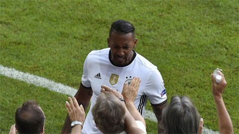 Nhận điện đội hình ngôi sao ở EURO 2016 ảnh 2