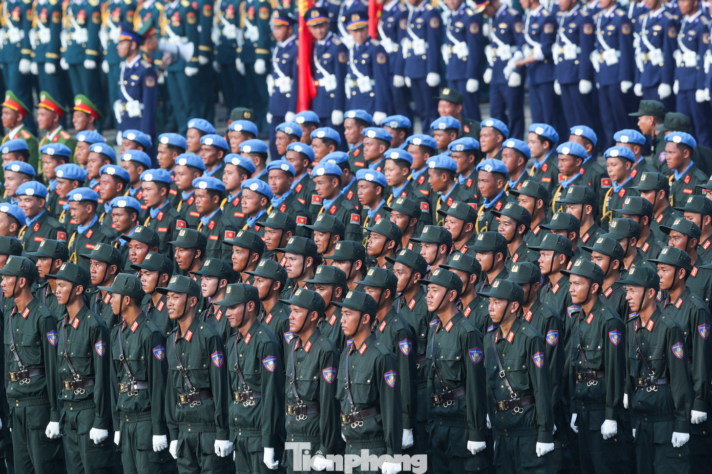 Tham gia tổng hợp luyện gồm 38 khối, trong đó Quân đội, lực lượng dân quân 25 khối, lực lượng Công an 13 khối.